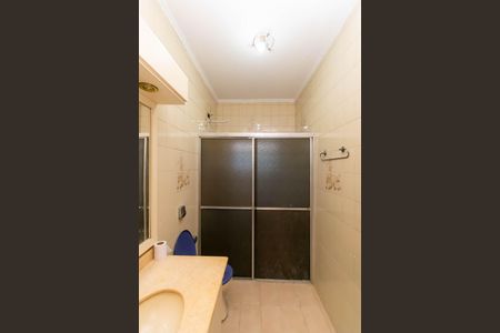 Casa à venda com 243m², 3 quartos e 8 vagas Casa à venda com 243m², 3 quartos e 8 vagasBanheiro Social