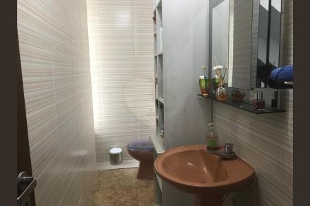Casa à venda com 330m², 3 quartos e 3 vagas