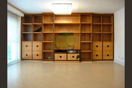 Apartamento à venda com 240m², 3 quartos e 2 vagas