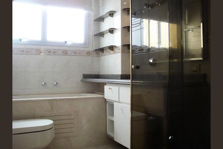 Apartamento à venda com 240m², 3 quartos e 2 vagas
