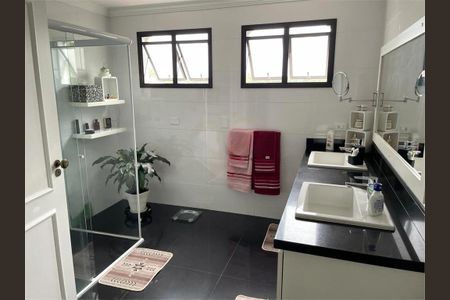 Apartamento à venda com 192m², 4 quartos e 3 vagas