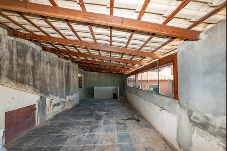 Casa à venda com 420m², 3 quartos e 11 vagas Casa à venda com 420m², 3 quartos e 11 vagasTerraço