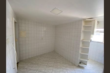 Apartamento à venda com 154m², 3 quartos e 2 vagas Apartamento à venda com 154m², 3 quartos e 2 vagasCozinha