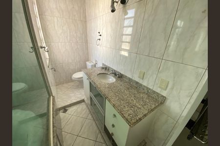 Apartamento à venda com 154m², 3 quartos e 2 vagas Apartamento à venda com 154m², 3 quartos e 2 vagasBanheiro da Suíte 2