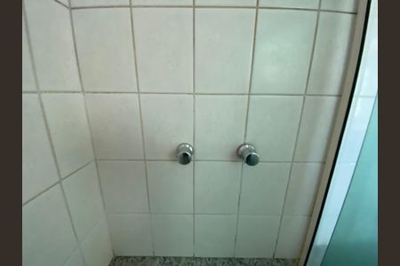 Apartamento à venda com 154m², 3 quartos e 2 vagas Apartamento à venda com 154m², 3 quartos e 2 vagasBanheiro da Suíte 1