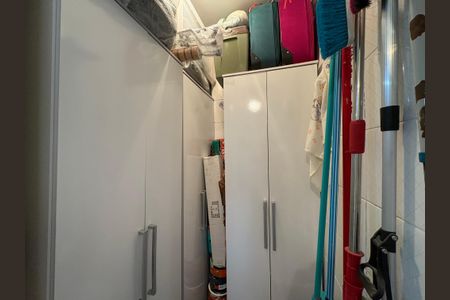 Apartamento à venda com 82m², 3 quartos e 1 vaga Apartamento à venda com 82m², 3 quartos e 1 vagaDepósito