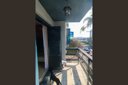 Apartamento à venda com 85m², 3 quartos e sem vaga Apartamento à venda com 85m², 3 quartos e sem vagaSacada da sala