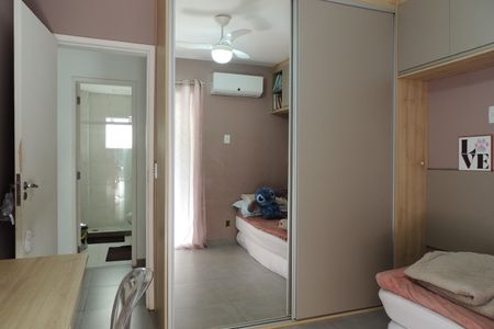 Casa de condomínio à venda com 215m², 3 quartos e 2 vagasQuarto 3