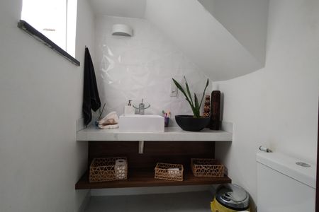 Casa de condomínio à venda com 215m², 3 quartos e 2 vagas Casa de condomínio à venda com 215m², 3 quartos e 2 vagasLavabo