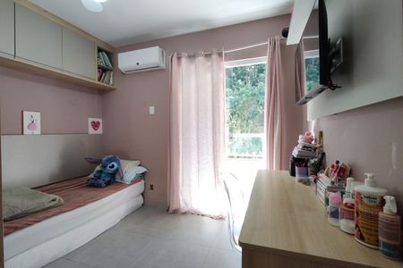 Casa de condomínio à venda com 215m², 3 quartos e 2 vagas Casa de condomínio à venda com 215m², 3 quartos e 2 vagasQuarto 3