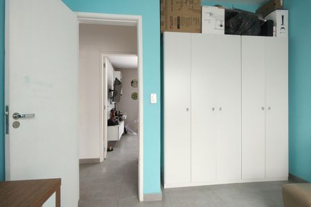 Casa de condomínio à venda com 215m², 3 quartos e 2 vagas Casa de condomínio à venda com 215m², 3 quartos e 2 vagasQuarto 2