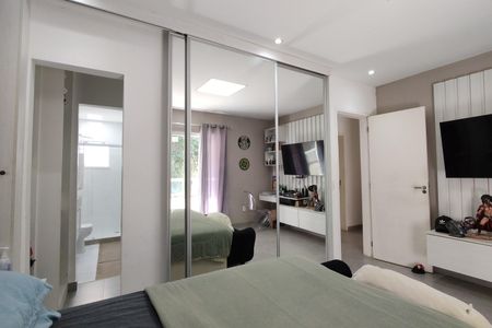 Casa de condomínio à venda com 215m², 3 quartos e 2 vagas Casa de condomínio à venda com 215m², 3 quartos e 2 vagasSuíte