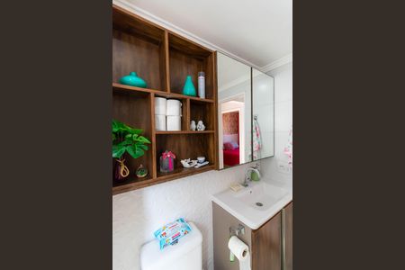 Apartamento à venda com 64m², 3 quartos e 1 vaga Apartamento à venda com 64m², 3 quartos e 1 vagaBanheiro