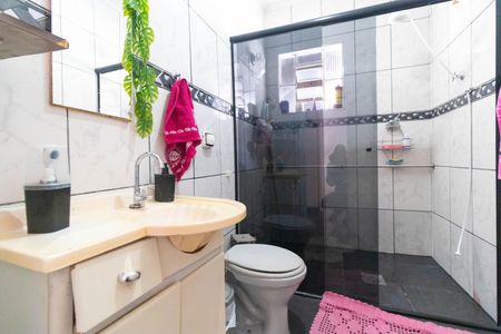 Casa à venda com 140m², 4 quartos e 2 vagas Casa à venda com 140m², 4 quartos e 2 vagasBanheiro Social
