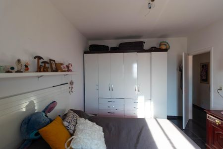 Casa à venda com 140m², 4 quartos e 2 vagas Casa à venda com 140m², 4 quartos e 2 vagasQuarto 2