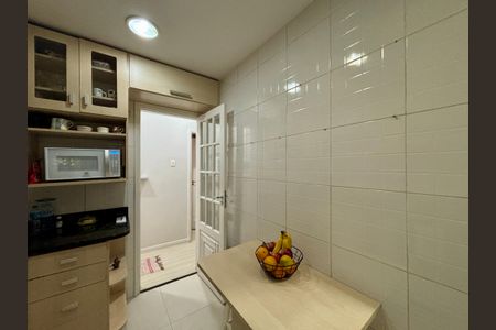 Apartamento à venda com 73m², 2 quartos e sem vaga Apartamento à venda com 73m², 2 quartos e sem vagaCozinha