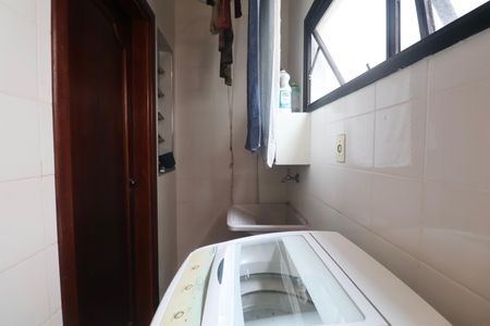 Apartamento para alugar com 300m², 3 quartos e 3 vagas Apartamento para alugar com 300m², 3 quartos e 3 vagasÁrea de Serviço