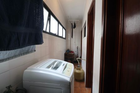 Apartamento para alugar com 300m², 3 quartos e 3 vagas Apartamento para alugar com 300m², 3 quartos e 3 vagasÁrea de Serviço