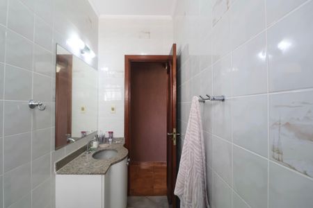 Apartamento para alugar com 300m², 3 quartos e 3 vagas Apartamento para alugar com 300m², 3 quartos e 3 vagasBanheiro Social