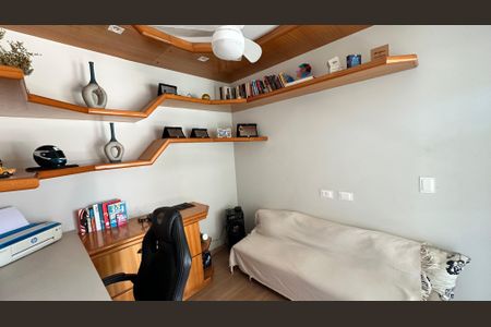 Apartamento à venda com 304m², 3 quartos e 3 vagasEscritório