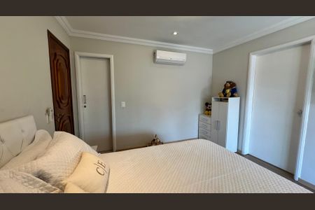 Apartamento à venda com 304m², 3 quartos e 3 vagasQuarto 1