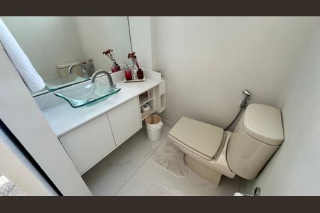 Apartamento à venda com 304m², 3 quartos e 3 vagasLavabo
