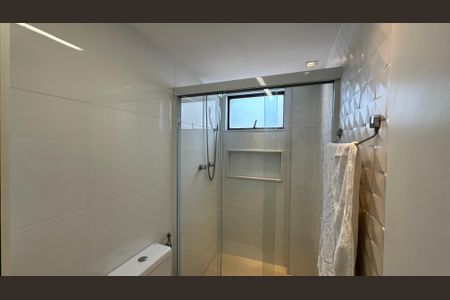 Apartamento à venda com 304m², 3 quartos e 3 vagasBanheiro quarto 1