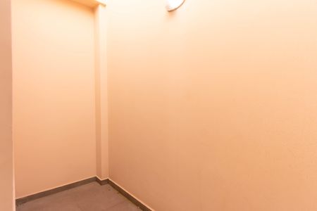 Casa à venda com 650m², 4 quartos e 5 vagasSuíte 4 - Varanda