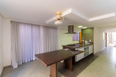 Casa à venda com 650m², 4 quartos e 5 vagasCozinha