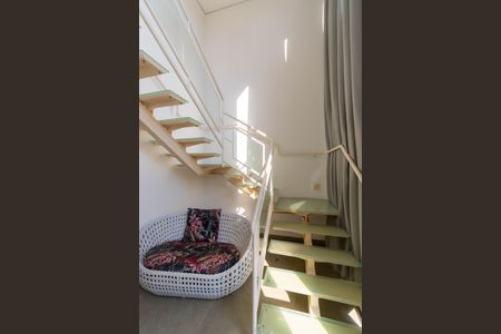 Casa à venda com 650m², 4 quartos e 5 vagasEscada