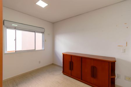 Casa à venda com 650m², 4 quartos e 5 vagasSuíte 1 - Escritório