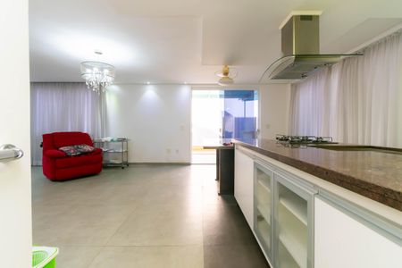 Casa à venda com 650m², 4 quartos e 5 vagasCozinha