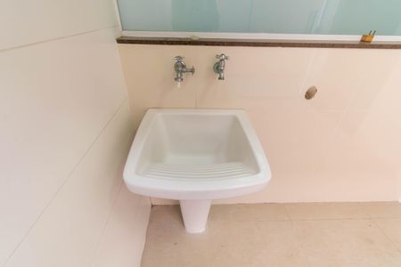 Casa à venda com 650m², 4 quartos e 5 vagasÁrea de Serviço