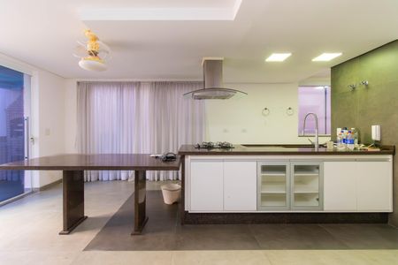 Casa à venda com 650m², 4 quartos e 5 vagasCozinha