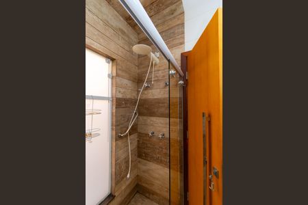 Casa à venda com 650m², 4 quartos e 5 vagasBanheiro da Suíte 4