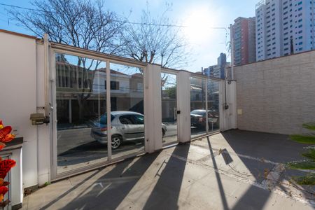 Casa à venda com 650m², 4 quartos e 5 vagasEntrada