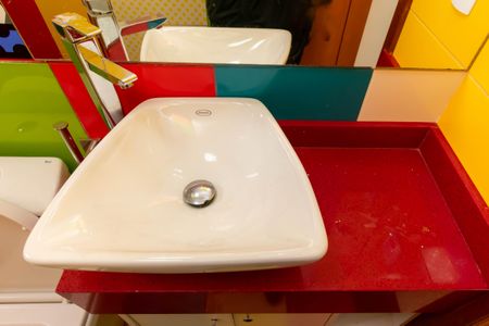 Casa à venda com 650m², 4 quartos e 5 vagasBanheiro da Suíte 1