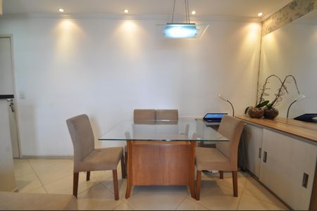 Apartamento à venda com 49m², 2 quartos e 1 vagaSala