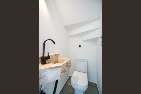 Casa à venda com 100m², 3 quartos e 2 vagas Casa à venda com 100m², 3 quartos e 2 vagasLavabo