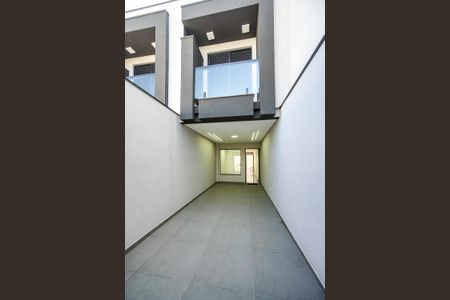 Casa à venda com 100m², 3 quartos e 2 vagas Casa à venda com 100m², 3 quartos e 2 vagasGaragem