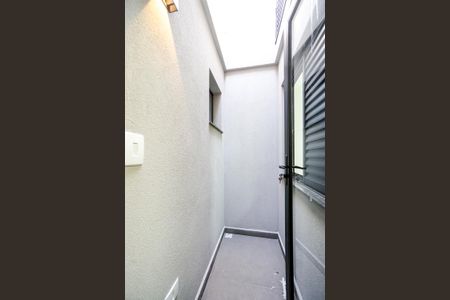 Casa à venda com 100m², 3 quartos e 2 vagas Casa à venda com 100m², 3 quartos e 2 vagasQuintal