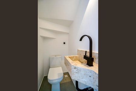 Casa à venda com 100m², 3 quartos e 2 vagas Casa à venda com 100m², 3 quartos e 2 vagasLavabo