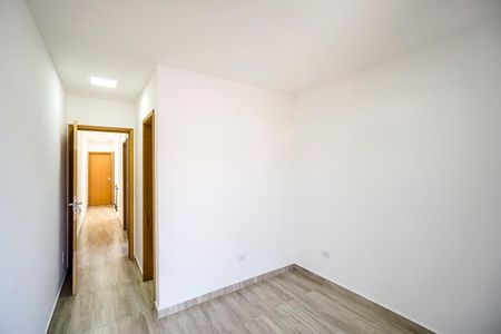 Casa à venda com 100m², 3 quartos e 2 vagas Casa à venda com 100m², 3 quartos e 2 vagasSuíte