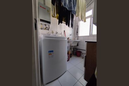 Apartamento à venda com 60m², 3 quartos e 1 vaga Apartamento à venda com 60m², 3 quartos e 1 vagaÁrea de Serviço