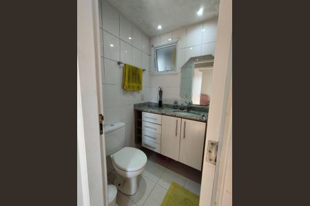Apartamento à venda com 60m², 3 quartos e 1 vaga Apartamento à venda com 60m², 3 quartos e 1 vagaBanheiro Social