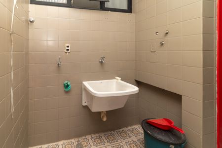 Apartamento à venda com 94m², 2 quartos e 1 vaga Apartamento à venda com 94m², 2 quartos e 1 vagaÁrea de Serviço