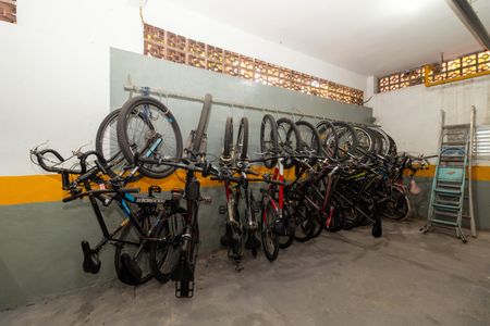 Apartamento à venda com 94m², 2 quartos e 1 vaga Apartamento à venda com 94m², 2 quartos e 1 vagaBicicletário