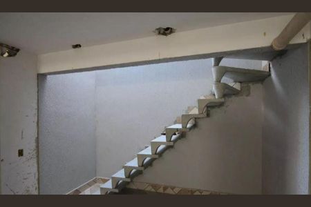 Casa à venda com 139m², 3 quartos e 4 vagas