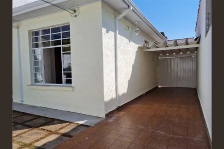 Casa à venda com 130m², 2 quartos e 5 vagas