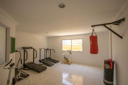 Apartamento à venda com 86m², 3 quartos e 2 vagas Apartamento à venda com 86m², 3 quartos e 2 vagasÁrea comum - Academia